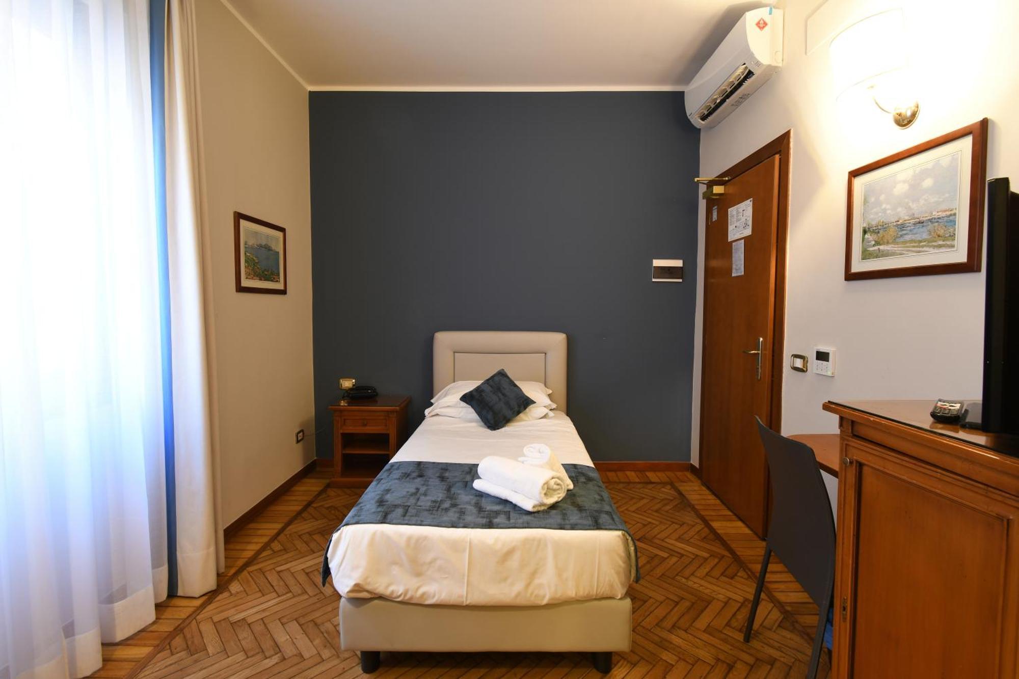 Hotel Cavour Rapallo Exterior foto